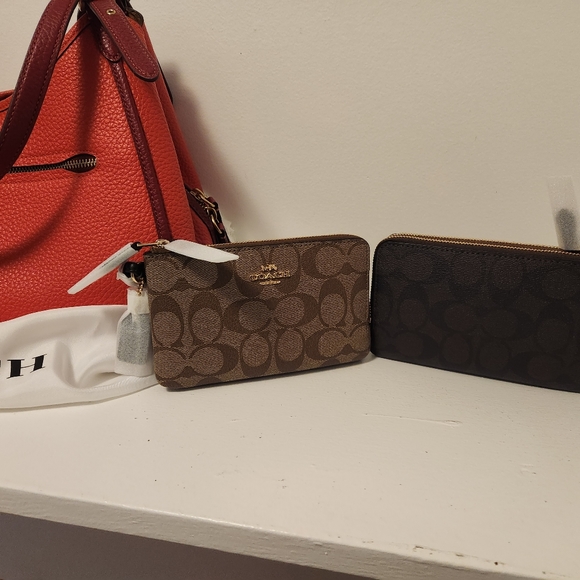 Coach purses - Picture 9 of 14
